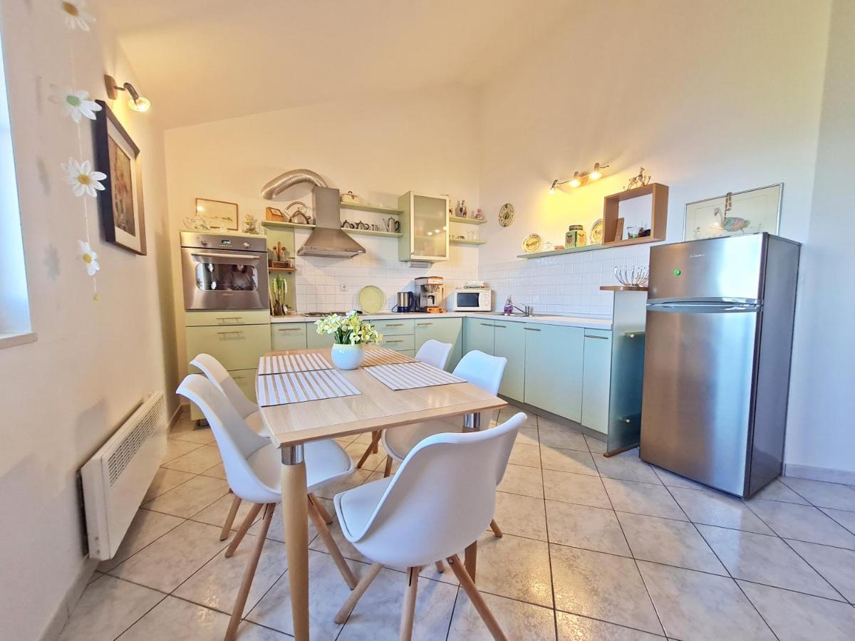 Apartment Ivana Borak Omiš Kültér fotó