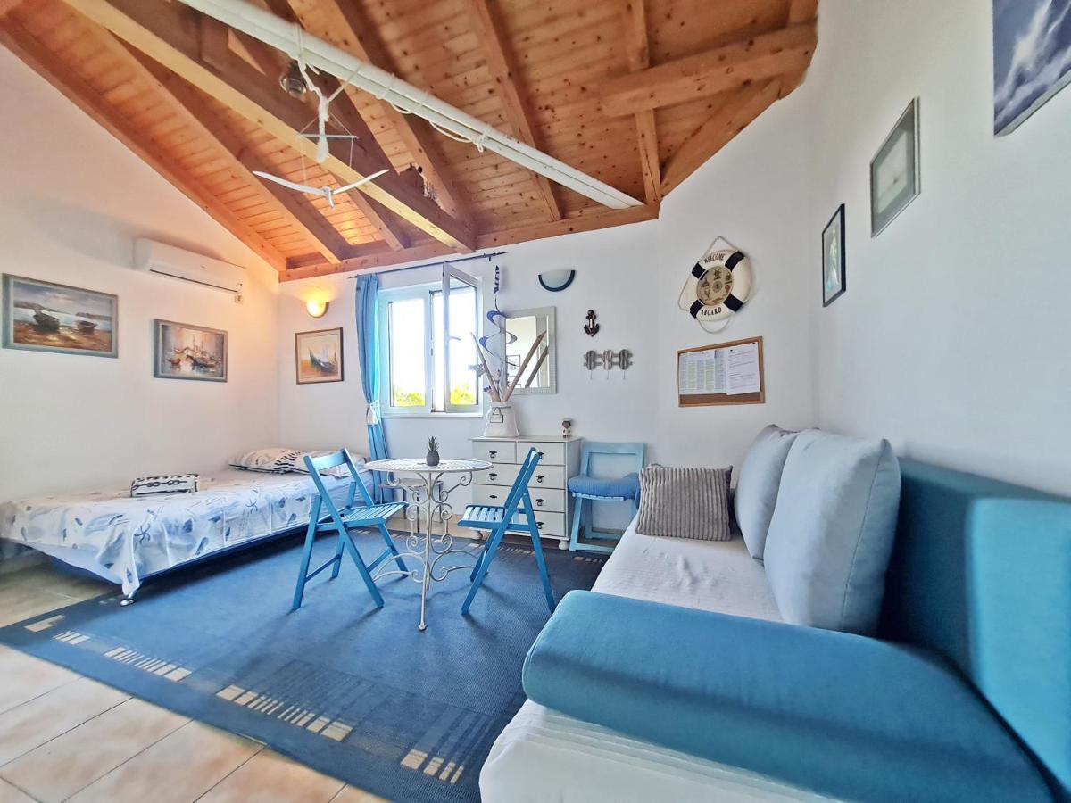 Apartment Ivana Borak Omiš Kültér fotó