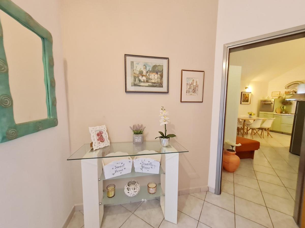 Apartment Ivana Borak Omiš Kültér fotó