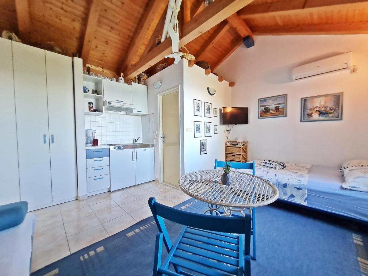 Apartment Ivana Borak Omiš Kültér fotó